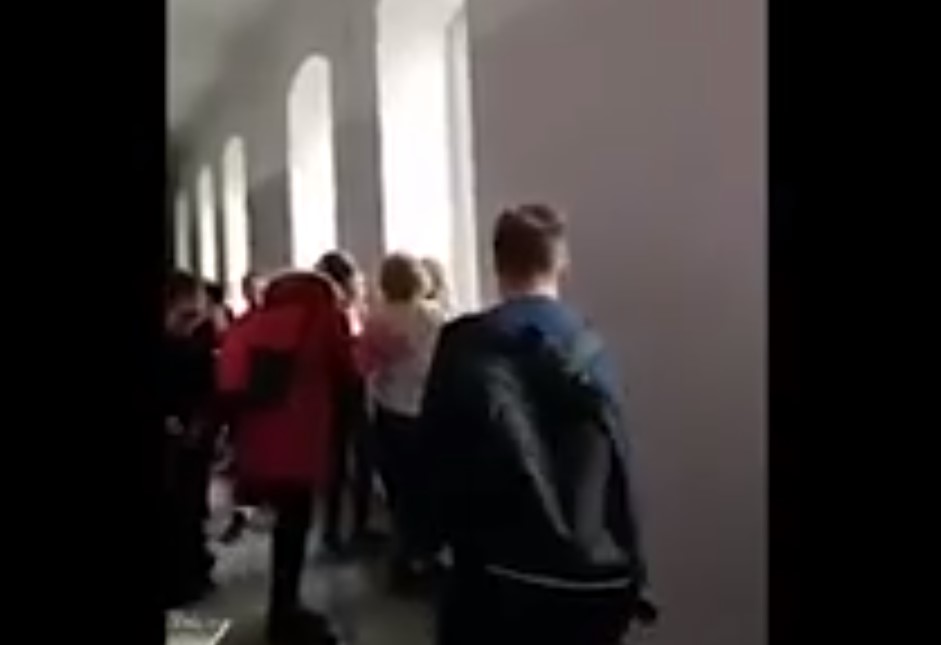 Обвалился потолок