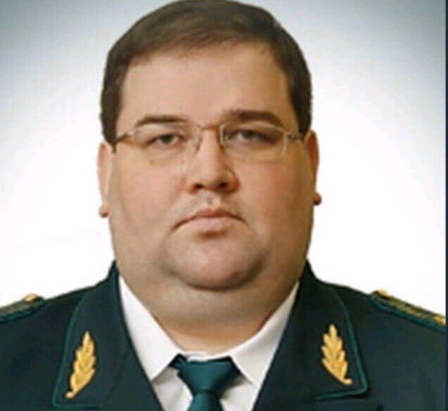 У заместителя начальника Таможенной службы по энергетике РФ нашли дома под полом около 100 млн $